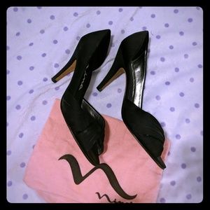 Nina sz 7.5 satin heels